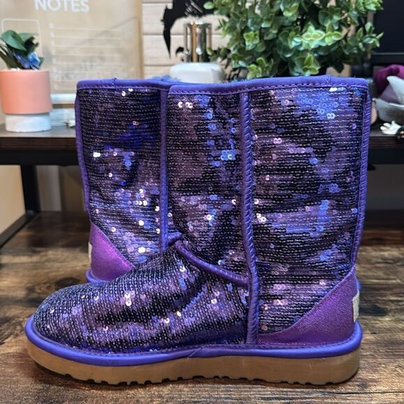 Ugh Purple Sequin Boots‎ size 7 - Picture 7 of 11